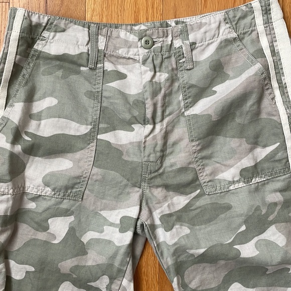 Mother The Shaker Chop Crop Fray in Desert Print SZ 30 A5 - Picture 3 of 8